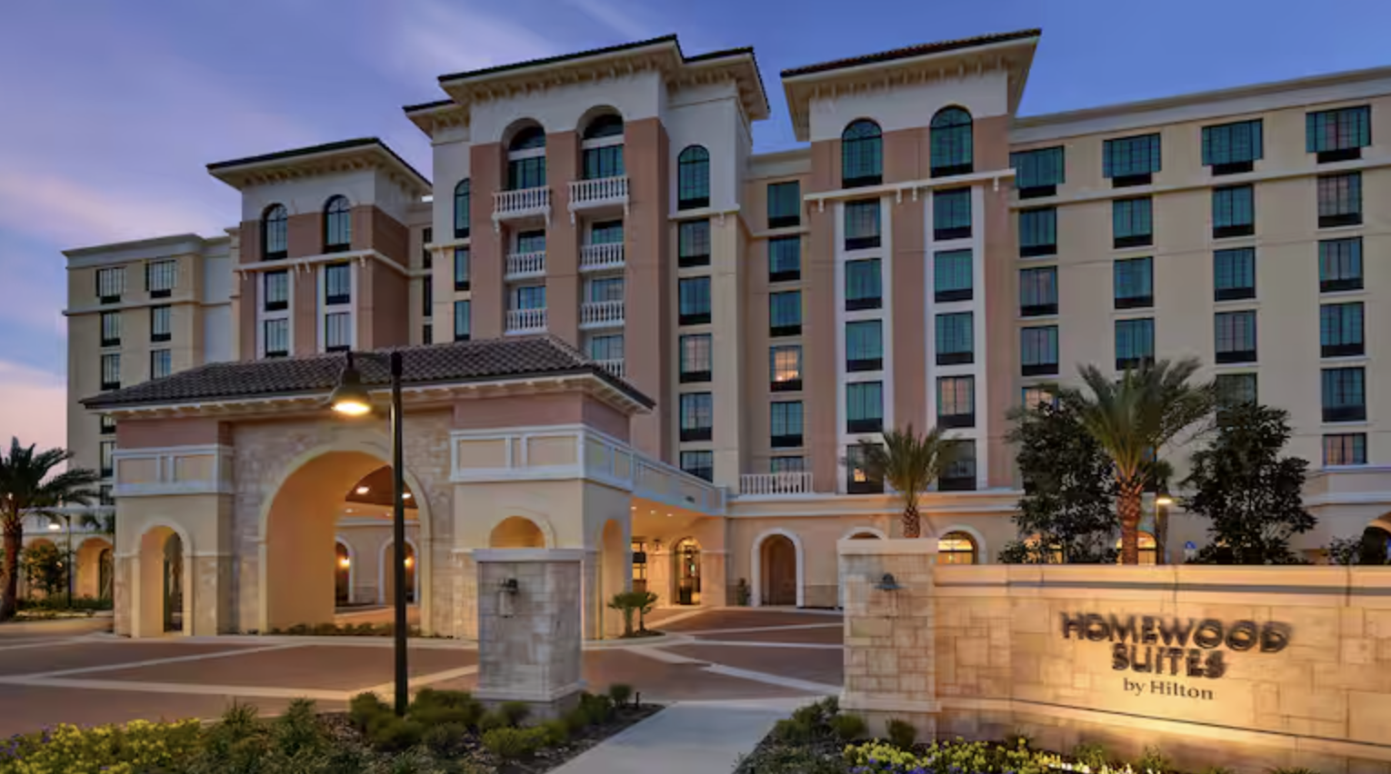 Homewood Suites by Hilton Orlando at FLAMINGO CROSSINGS Town Center